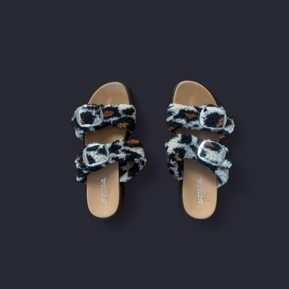 Soda Leopard Print Faux Fur Slide Sandals - Black/White/Tan